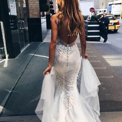 Luxurious Mermaid Long V-neck Wedding Dress With..
