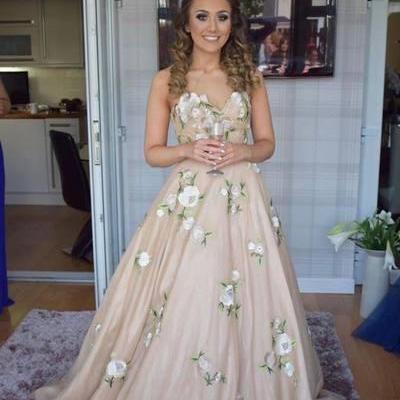 Princess Sweetheart Champagne Long Prom Dress With..