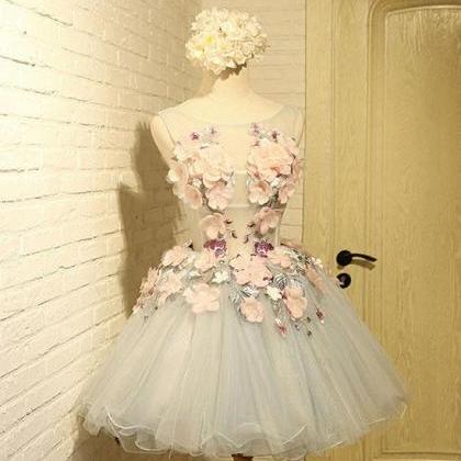 Cute Round Neck Gray Tulle Lace Applique Short..
