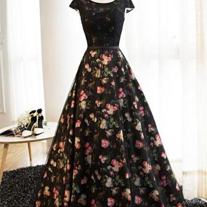 Lace Black Ball Gown Cap Sleeves Printed Fabric..