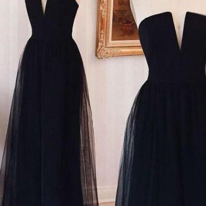 Elegant Black Tulle V Neck Long Prom Dresses..