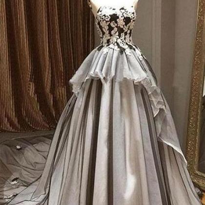 Strapless Black White Ball Gown Lace Appliques Chapel Train Prom 