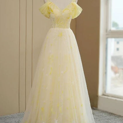 Beautiful Light Yellow Tulle Off Shoulder Evening..