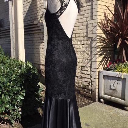 Sexy Black Lacy Gown |gothic Prom |..