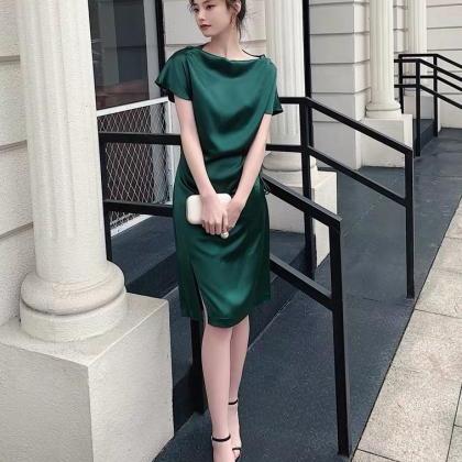Small Green Evening Dress, Style, Atmosphere..