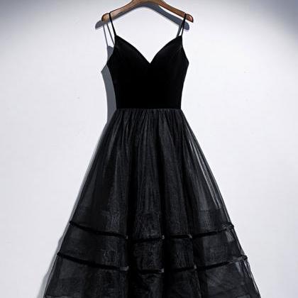 Black v neck tulle beads short prom dress, Retract your waist homecoming dress main image 0