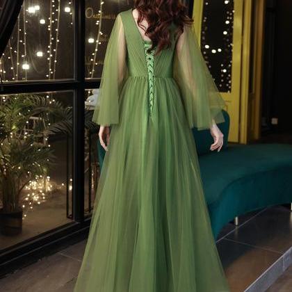 Green evening dress, new style, ele..