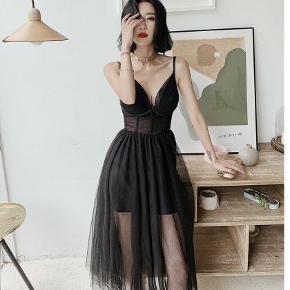Chic Black Tulle V-neckline Party Dress With..