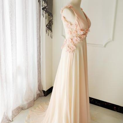 Charming Light Pink V Neck Court Train Long Party..