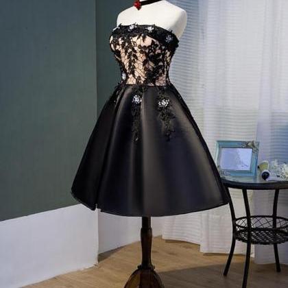 Charming Black Satin With Lace Applique Homecoming..