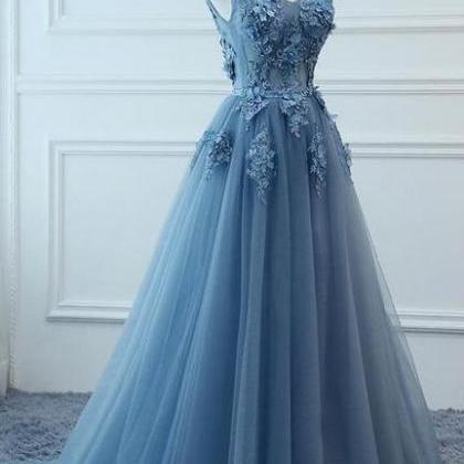 V-neck Tulle Long Prom Dresses with..