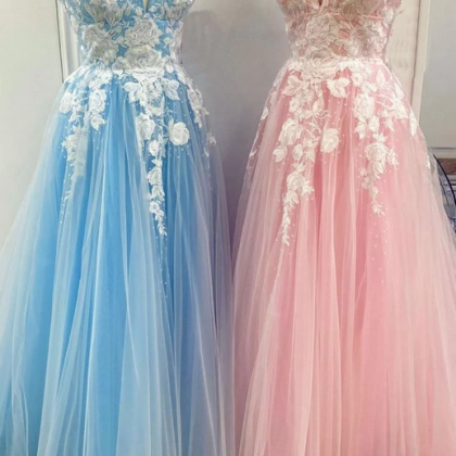 V-neck Tulle Prom Dresses Long With Appliques And..