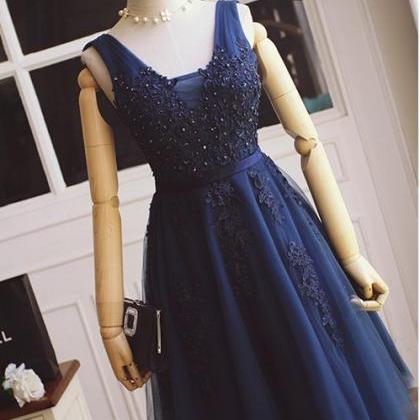 Short Navy Blue Lace Bridesmaid Dress,v-neckline..
