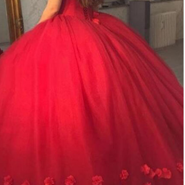 Stylish Off Shoulder Floor-length Ball Gown Red..