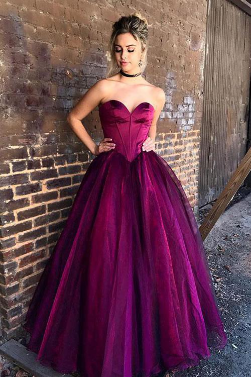 sweetheart tulle ball gown