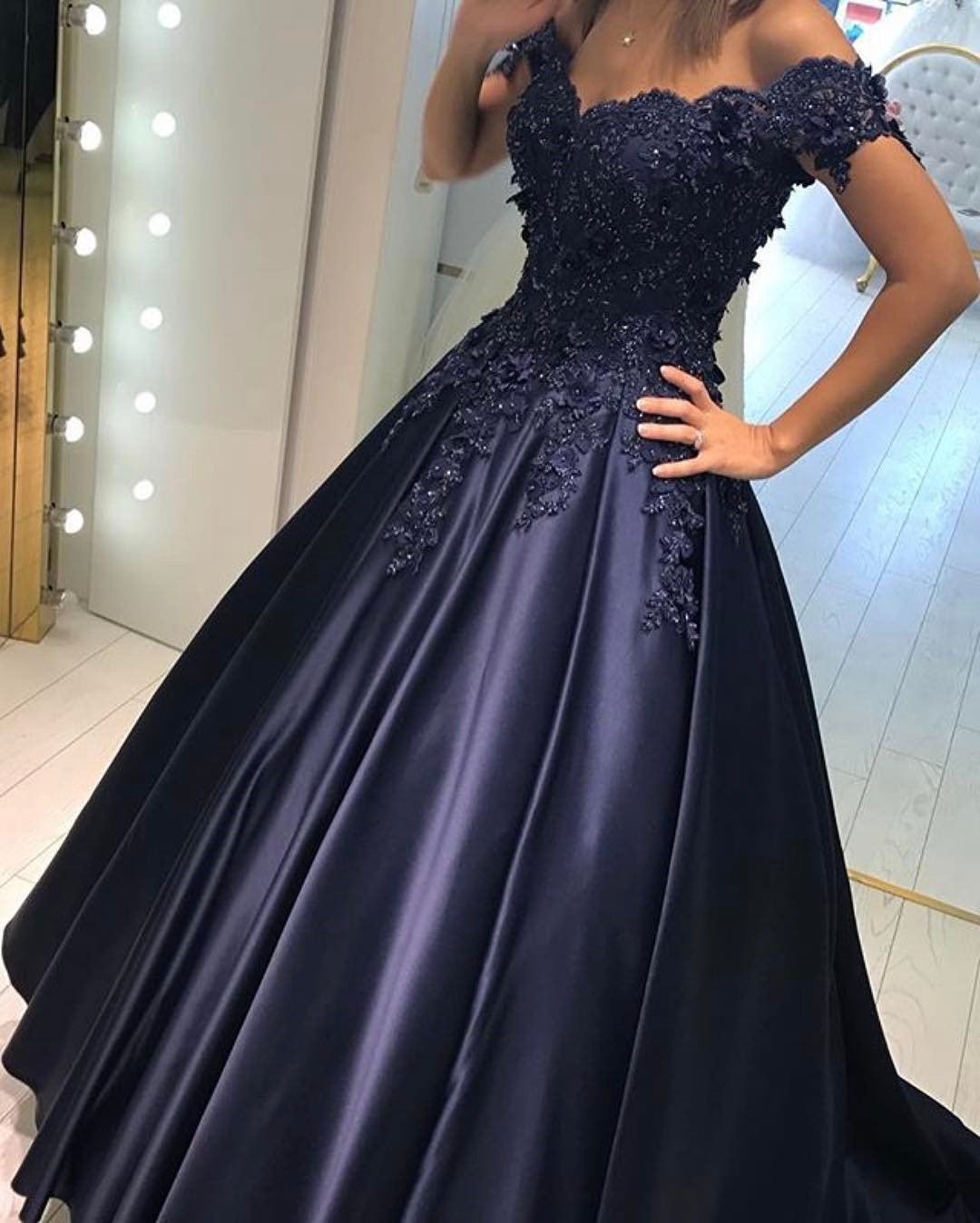 Lace Flower Off The Shoulder Satin Prom Dresses Ball Gowns A-line Sweep Train Navy Blue Prom Dress With Appliques Beading