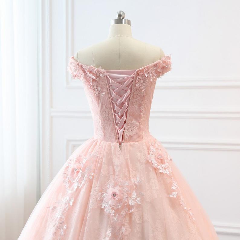Light Pink Pearls Ball Gown Quinceanera Dresses Rhinestones Halter Neckline  Crystals Princess Prom Gowns Flowers Appliqued Sweet 15 Masquerade Dress  From 159,8 €
