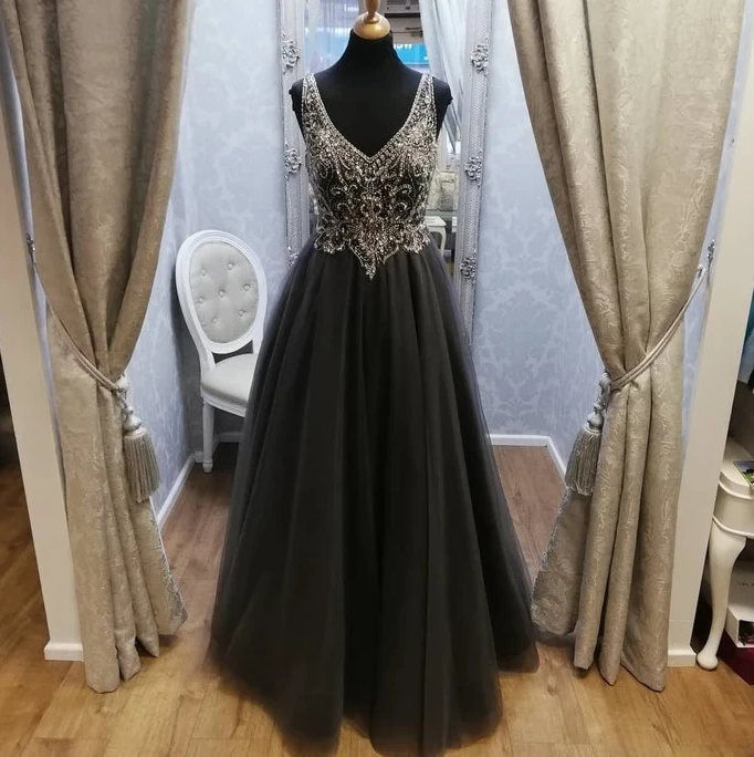 Black Prom Dress,tulle Prom Gown,beading Evening Dress,vneck Prom Gown