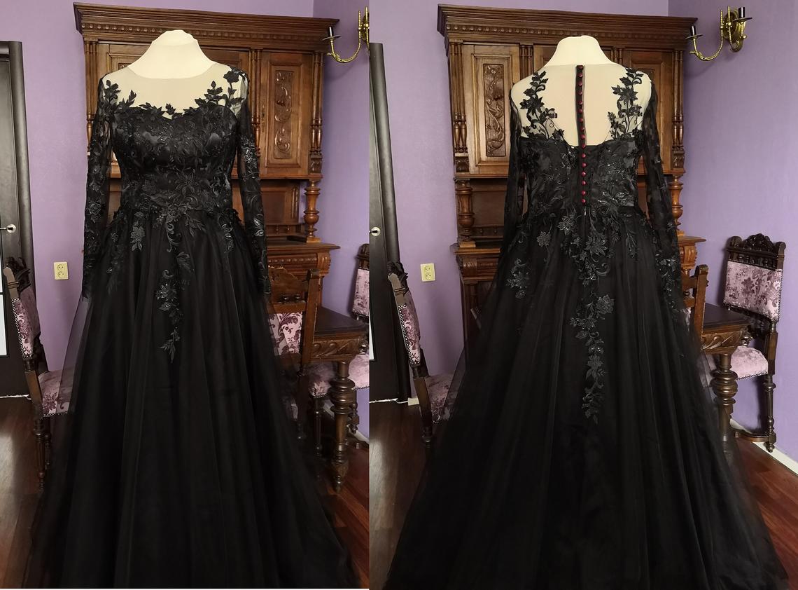 Black Lace Wedding Dress With Long Sleeves And Tulle Skirt , Black Lace Gown, Gothic Wedding Dress, Alternative Dress, Black Bridal Dress,pl2777