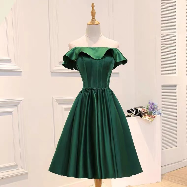 Green Little Graduation Dress, High Quality Satin Homecoming Dres,off Shoulder Party Gown,custom Made