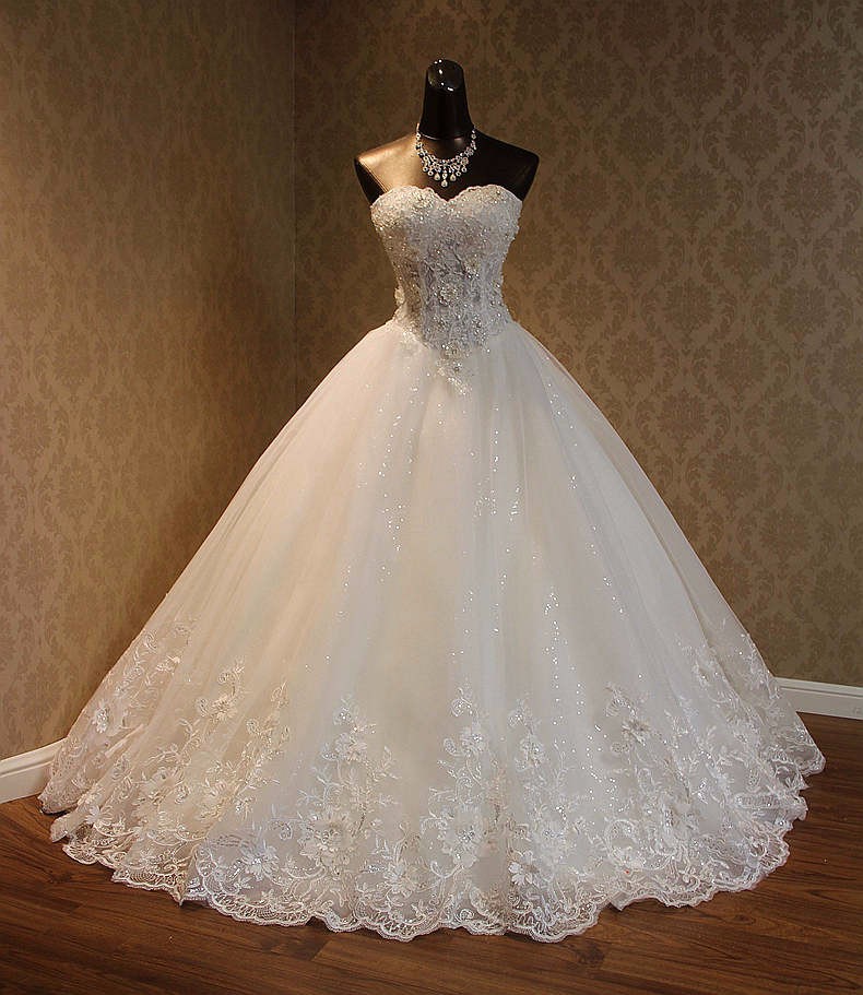 Chiffon Beach Wedding Dresses Spaghetti Straps Backless Appliques Lace Sweep Train Bridal Gowns Custom Made