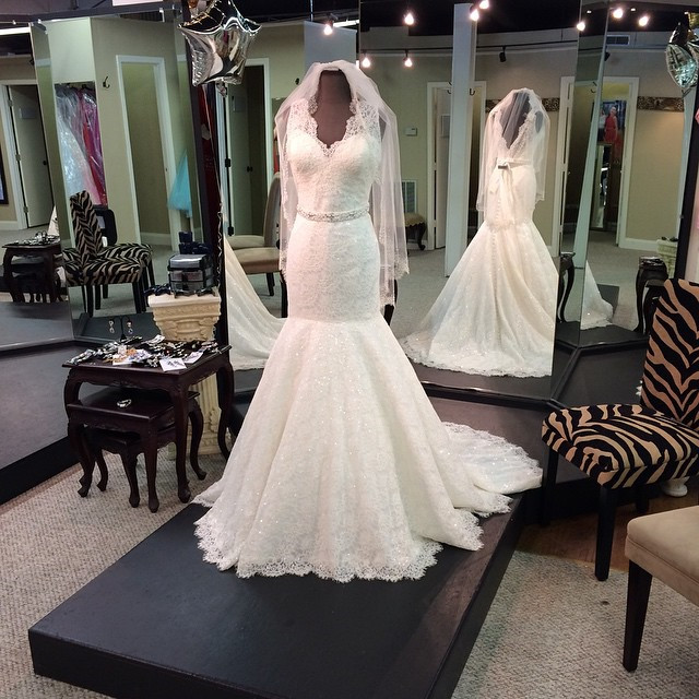 Vintage Wedding Dress,lace Wedding Dress, V Neck Dress,mermaid Wedding Gowns,elegant Wedding Dress,wedding Gowns 2017