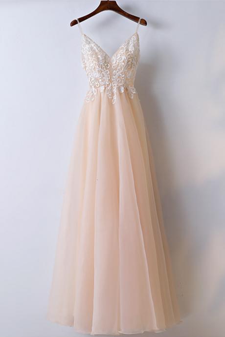 Sexy Champagne Tulle Spaghetti Straps Long Prom Dress With Appliques