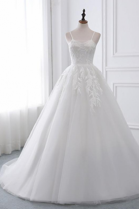 Princess Lace Wedding Dress,Spaghetti Strap Puffy Wedding Gown,Ball Gown Wedding Dress with Leaves,Tulle Bridal Gown Ivory with chapel train,PL2118
