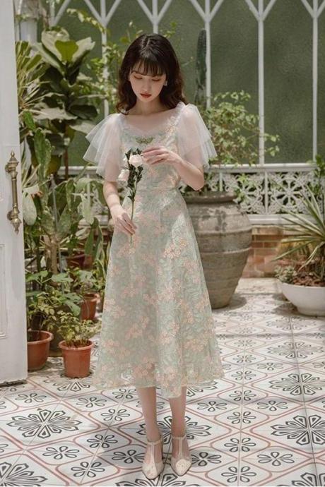 Victorian French Vintage Nap Embroidered Dress Delicate Lace Design Fairy Dress Handmade Dress Flowing Cuffs Confident Beautiful Gift.pl3677