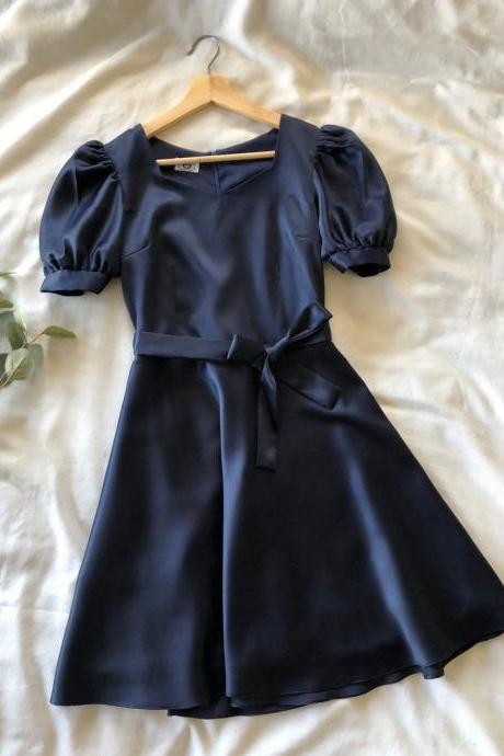 Shining Navy Party Dress Puff Sleeve Small Bishop Sleeve Retro Prom Dress Vintage Fit And Flare Evening Gown Midnight Blue Bridesmaid