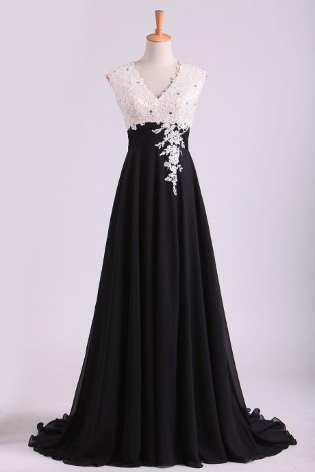 Exceptional Two-tone V-neck Prom Dresses A-line With Ruffles & Applique,pl5619