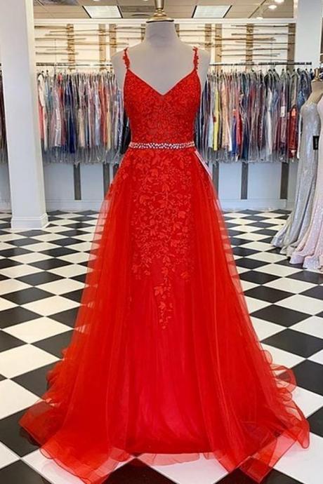 Red V-neck Tulle Long Prom Dresses with Appliques and Beading Evening Dresses