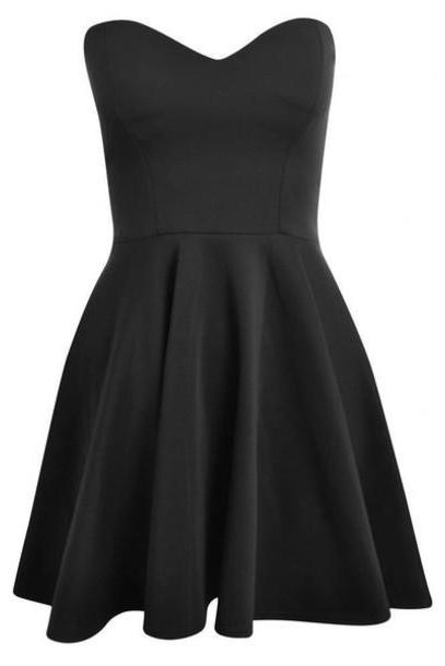 Little Black Dress Featuring Sweetheart Neckline and A-line Silhouette