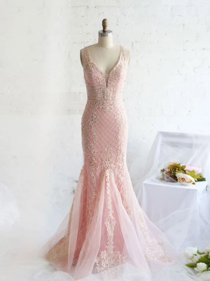 Lovely Pink Halter Lace Open Back Mermaid Prom Dress main image 1